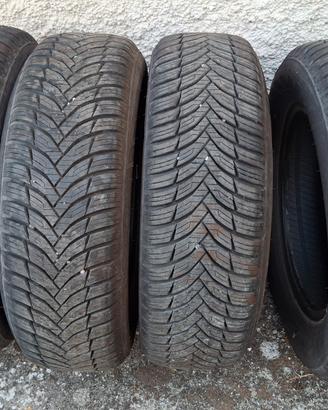 Gomme auto