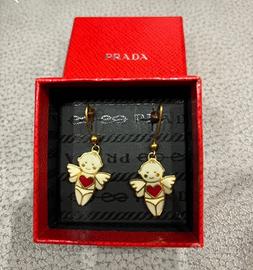 Orecchini Prada con angioletti e cuore