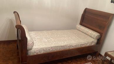 Divano letto a giorno stile Luigi Filippo in legno
