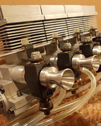 Motore a scoppio 4 cilindri e varie turbine