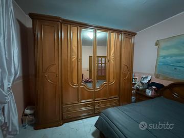 Camera da letto legno massello robusta