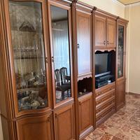 Mobile soggiorno tavolo e sedie