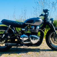 Triumph bonneville special brat bobber caferacer