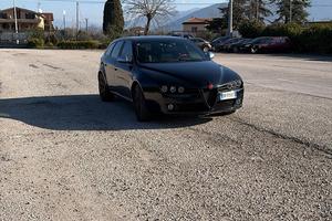 Alfa 159 dicstintive