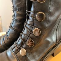 Anfibi Scarpe