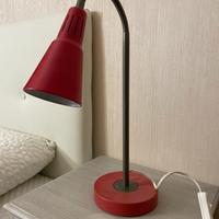 Lampada da tavolo Kvart di Ikea