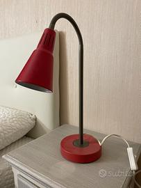 Lampada da tavolo Kvart di Ikea
