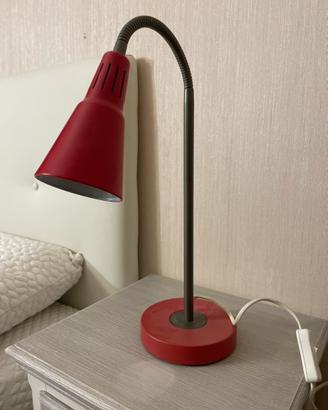 Lampada da tavolo Kvart di Ikea