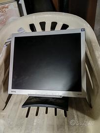 3 monitor per computer 