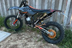 KTM EXC 125 six-days