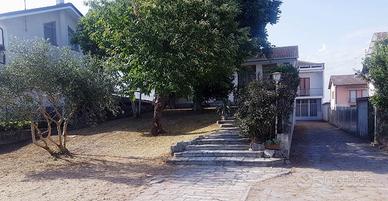 Villa indipendente+giardino+orto,vista Monferrato