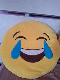 Cuscini emoji