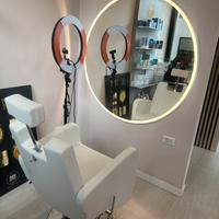 Poltrona e soecchio a led