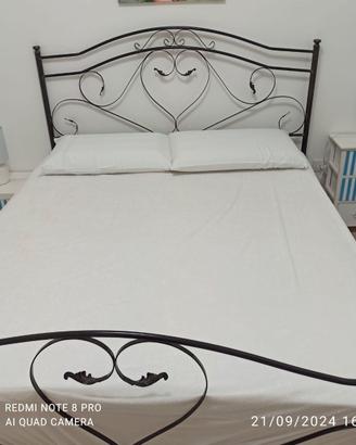 Letto in ferro matrimoniale Cuore decorato