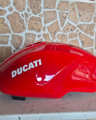 Serbatoio Ducati Monster 695