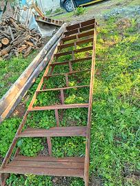 Scala e corrimano in ferro pieno