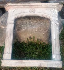 Cornice camino in cemento