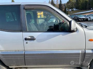 PORTA DESTRA PER NISSAN TERRANO II R20 2001