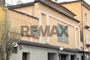 Locale Commerciale - Cosenza