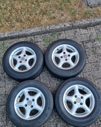 4 Cerchi in Lega VW 13" con Gomme Bridgestone