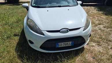 ford fiesta Plus 2010