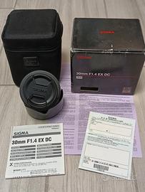 SIGMA 30 1.4 EX DC per Nikon