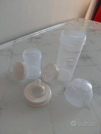 Twistshake Biberon anti-coliche 260 ml 2 + Mesi - 