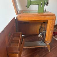 Macchina da cucire vintage borletti