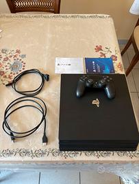 PS4 Pro 1TB Nera - Modello CUH-7216B - Controller