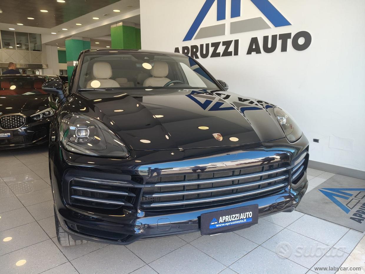 PORSCHE Cayenne 3ªs.'17-->