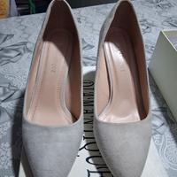 scarpa scamosciata grigio perla