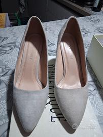 scarpa scamosciata grigio perla