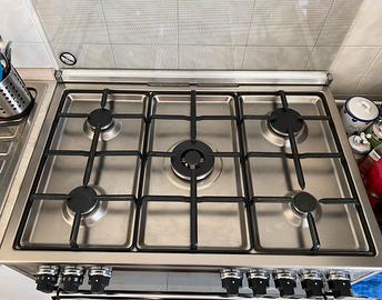 Fornelli a gas e forno elettrico (La Germania 1882