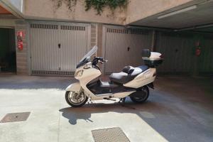 Suzuki Burgman 650
