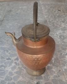 Brocca in rame e ottone