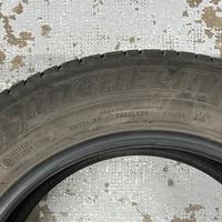 Pneumatico Michelin primacy 215/60 R17