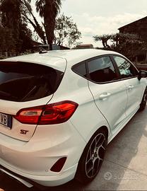 Fiesta st mk8