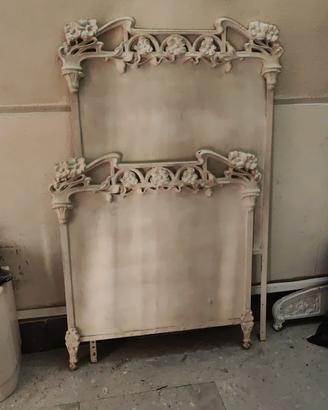 letto antico in ferro battuto