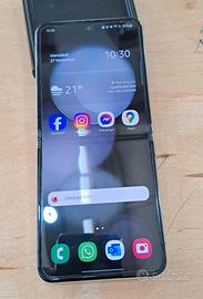 Samsung Galaxy Z Flip 5 512GB 8GB