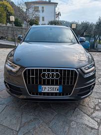 AUDI Q3 2.0 TDI 177 CV S-LINE