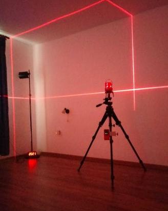 livella Laser marca Futech Multicross 8