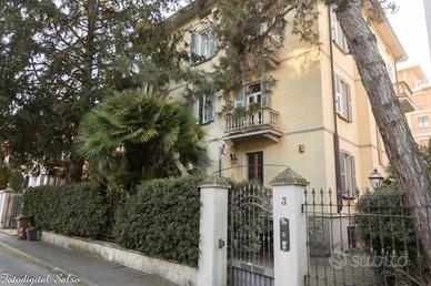 6 LOCALI A PARMA