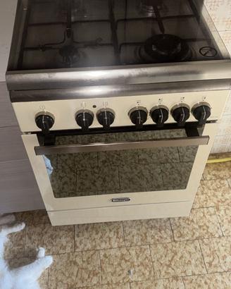 Fornelli da cucina con forno