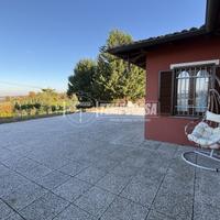 CASA INDIPENDENTE CON TERRAZZO E BOX AUTO