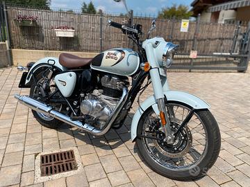 classic 350 halcyon grey Royal Enfield