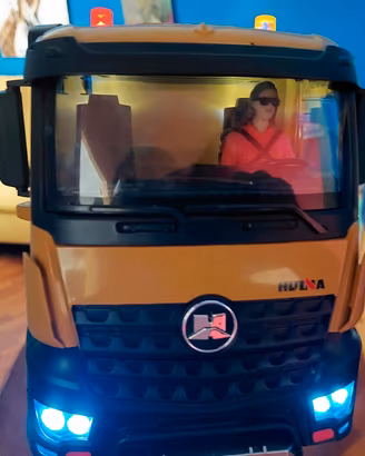 camion rc huina