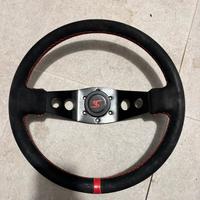 volante sportivo a calice scamosciato