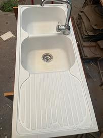 LAVELLO IN FRAGRANITE BIANCO