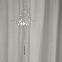 Tenda vintage con intagli a mano