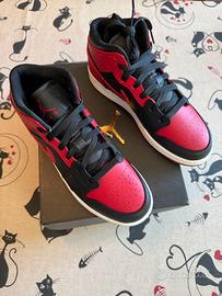 Kids Air Jordan 1 Mid "Banned" 2020 (554725-074)